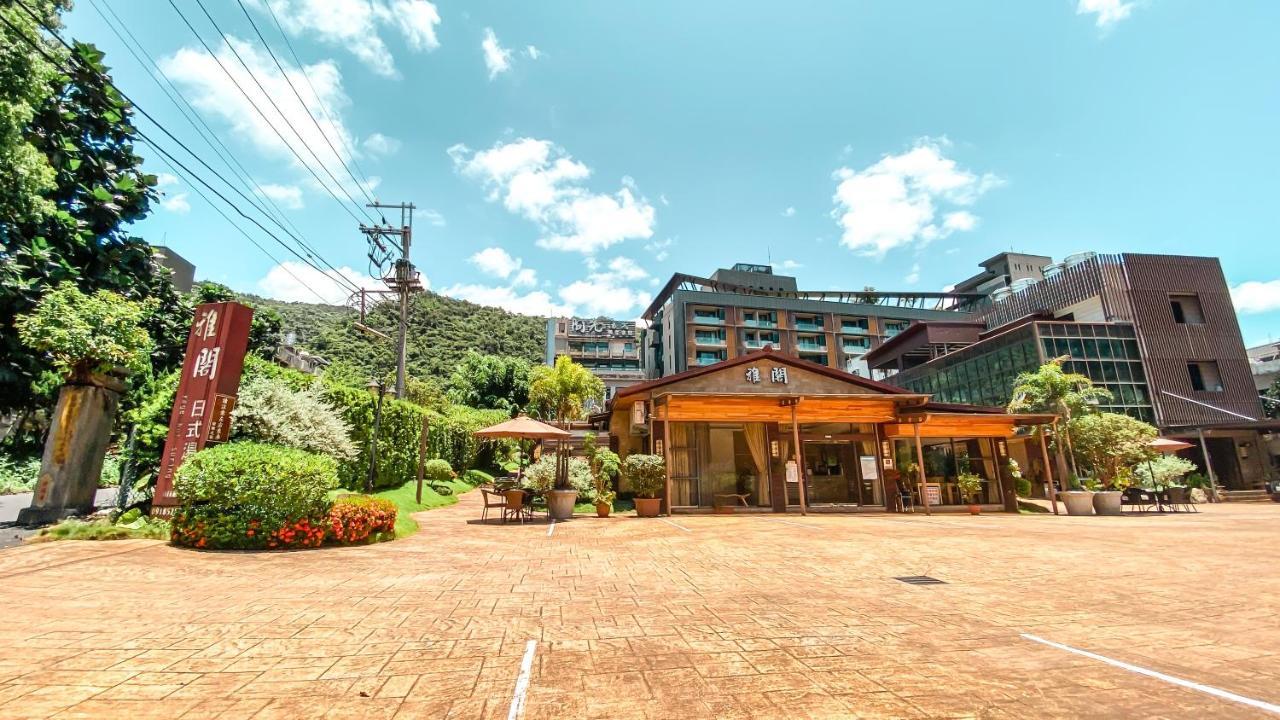 לינה וארוחת בוקר ג'יאושי Yage Hotspring House מראה חיצוני תמונה